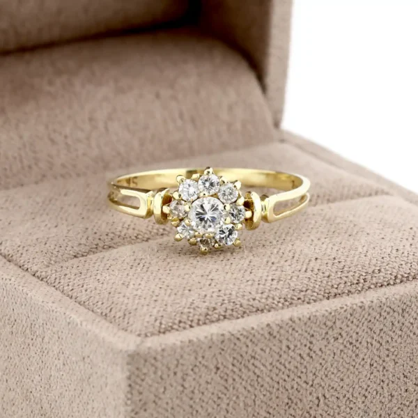 Pierścionek z brylantami 0,41ct - 14K